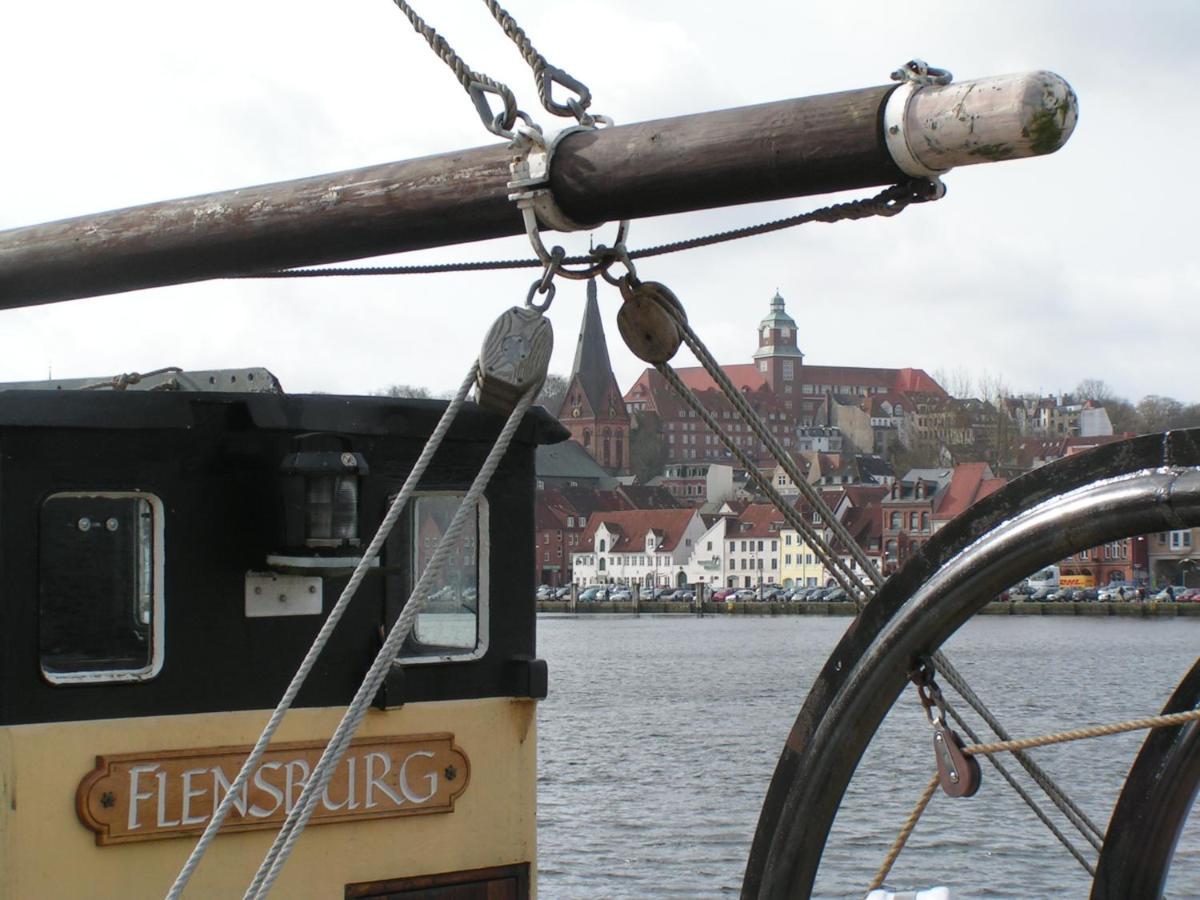 Ferienwohnung In Weisser Villa Am Kliff Flensburgo Esterno foto